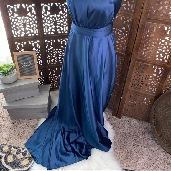 Selfie Leslie Ariana Multiway Maxi Dress - Picture 7 of 16